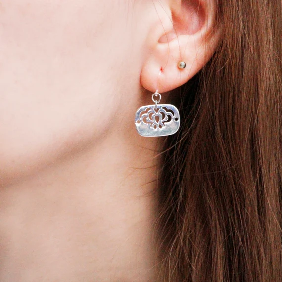 Ohrringe aus Metall