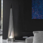 Die Eleganz des Fragment Floor Lamp: Ein zeitloses Designstück